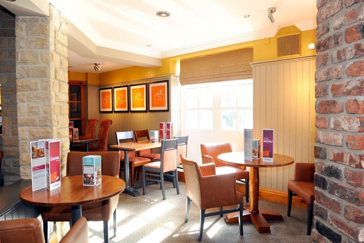 Premier Inn Petersfield Extérieur photo